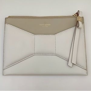 Kate Spade New York Bow Clutch Like New! -Beige/Ivory